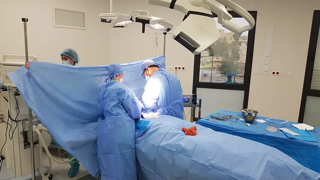 غرفة العمليات | مصحة اليسر الدولية سوسة تونس